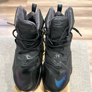 Lebron King James Nike sneakers